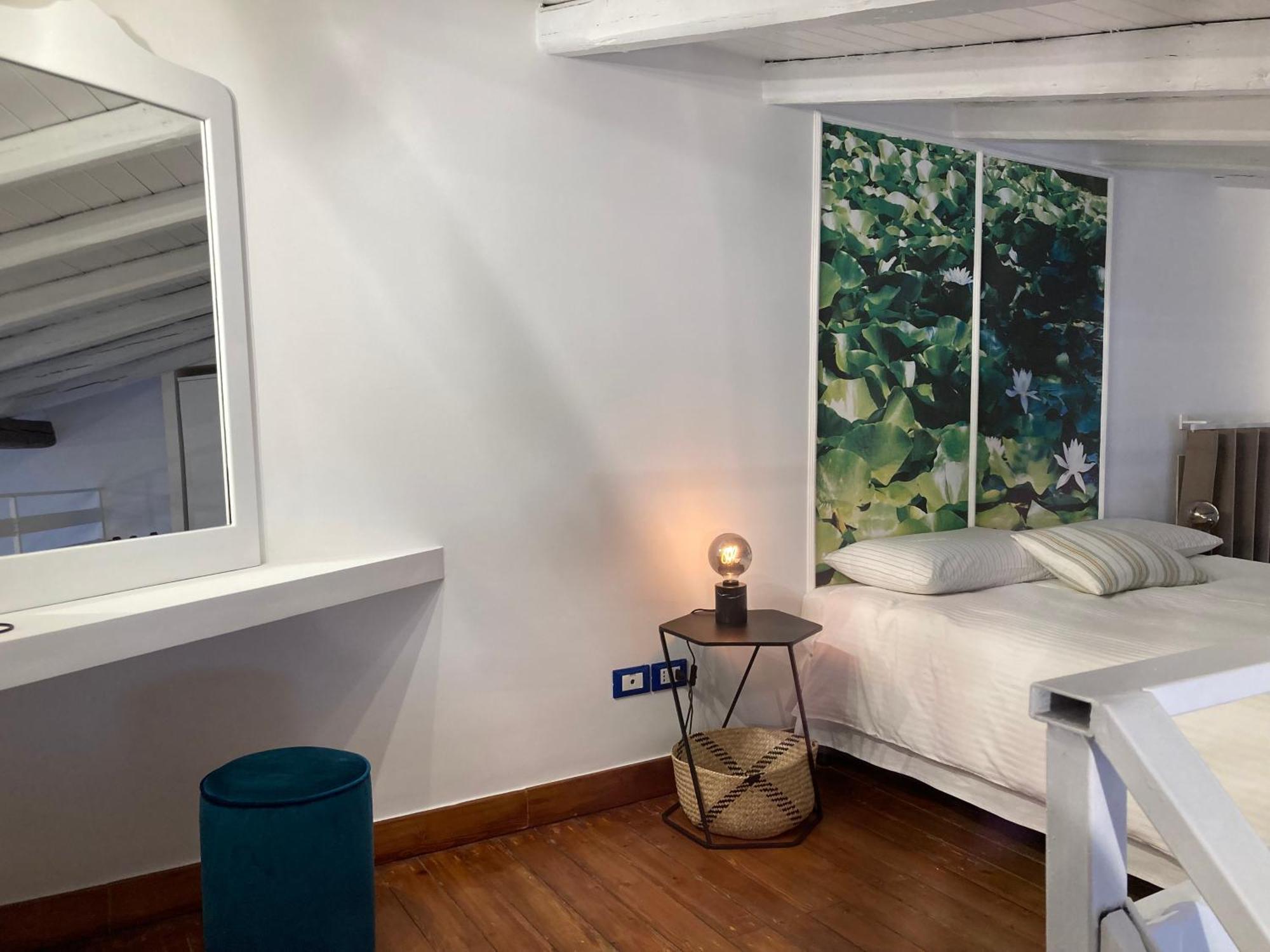 Lavica Di Mezzo Apartments Catania Eksteriør billede