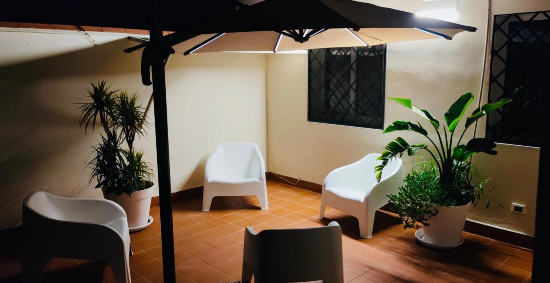 Lavica Di Mezzo Apartments Catania Eksteriør billede